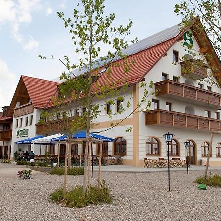 Hotel Strasshof Пфаффенхофен-ан-дер-Ильм Экстерьер фото